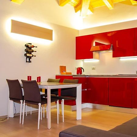 Holiday House Viola Tirano Extérieur photo