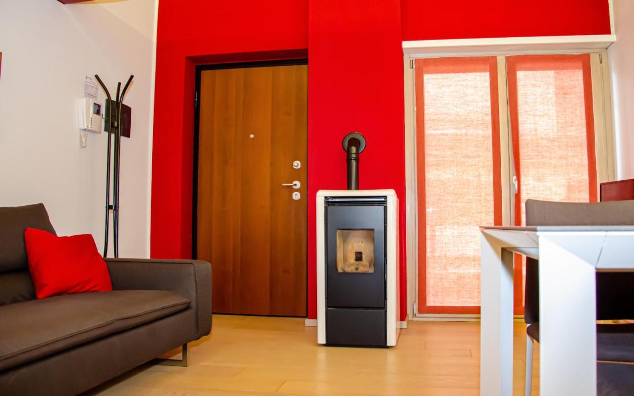 Holiday House Viola Tirano Extérieur photo